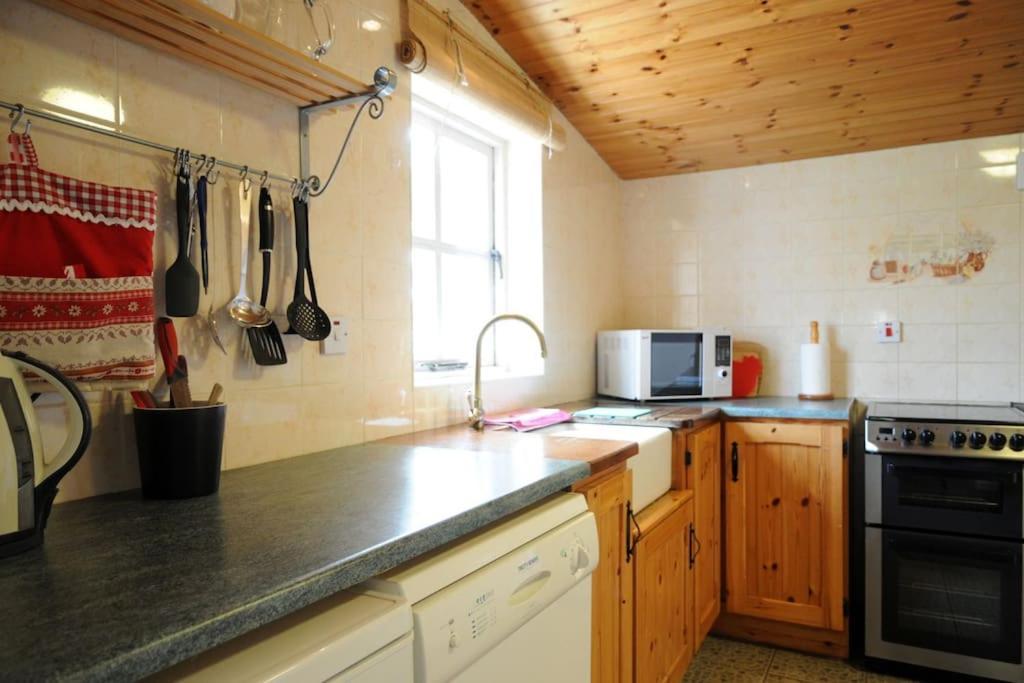 Cottage Skelligs Coast, Ring Of Kerry Cahersiveen Buitenkant foto